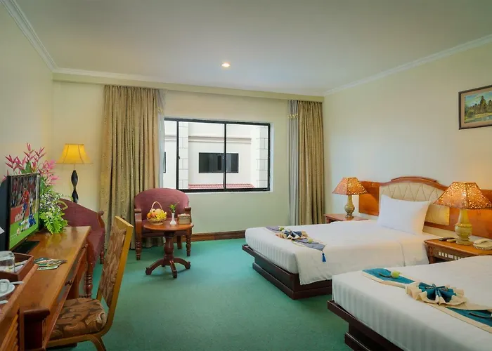 Dragon Royal Angkor Hotel 4*
